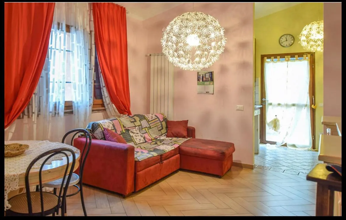Moon&Violet Daire Cascina 0*,  İtalya